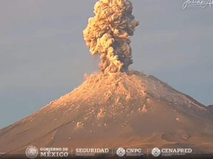 Impresionante Explosi N En El Popocat Petl