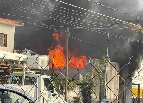 Se Incendia Bodega En Central De Abastos En Tierra Blanca