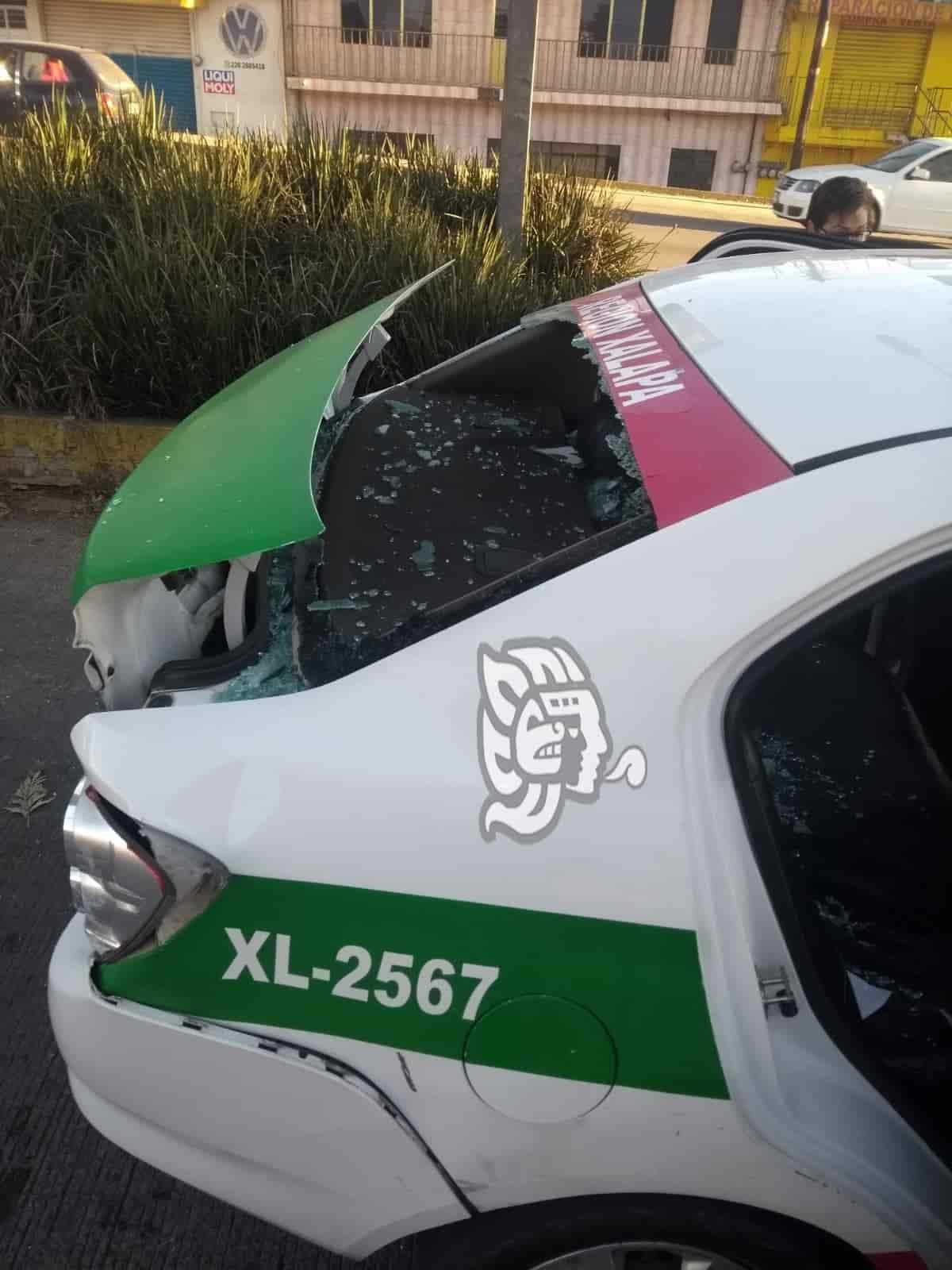 Camioneta Choca Contra Taxis En Avenida L Zaro C Rdenas