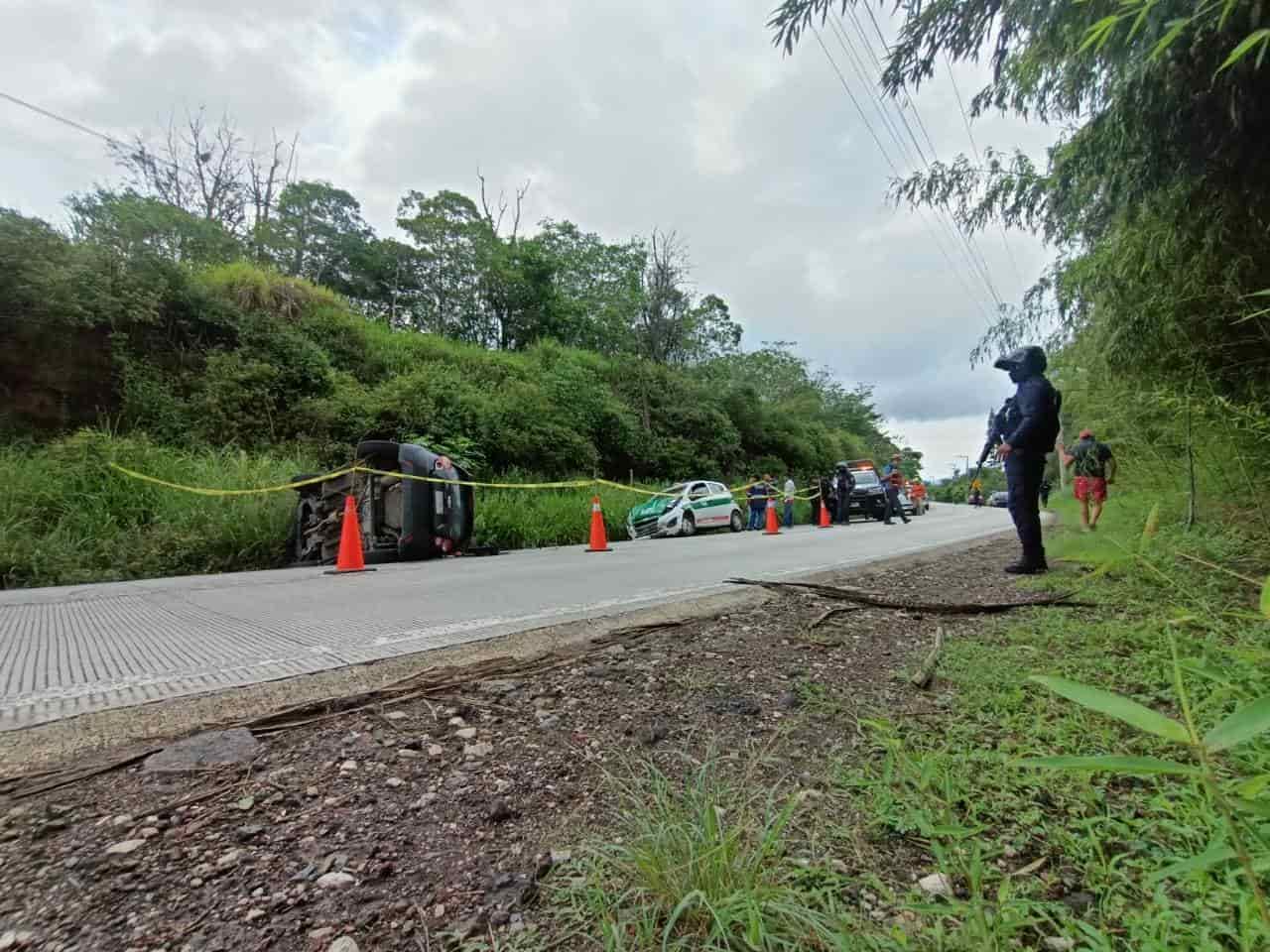 Choque Volcadura Deja Un Muerto Y Cuatro Heridos