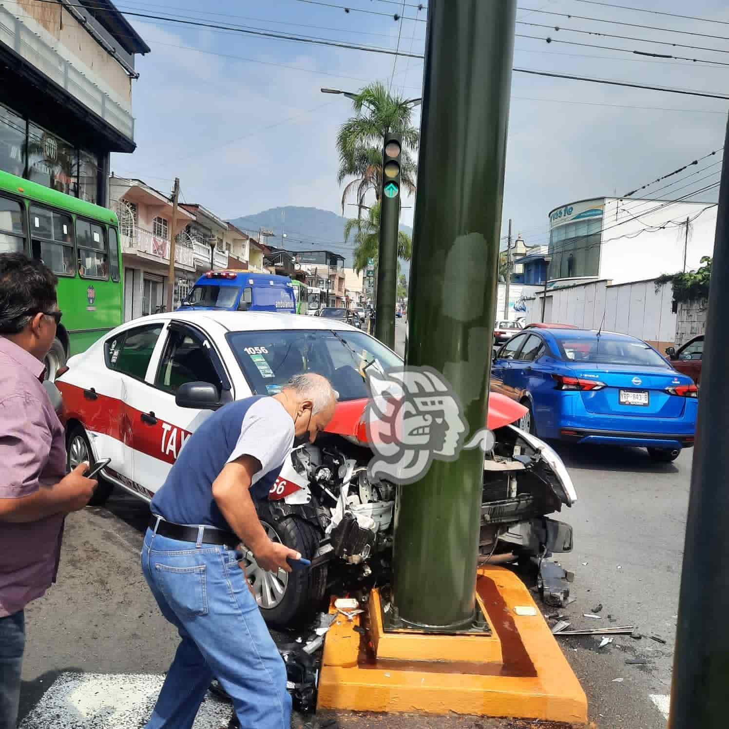 Brutal Choque En Calles Del Centro De Orizaba