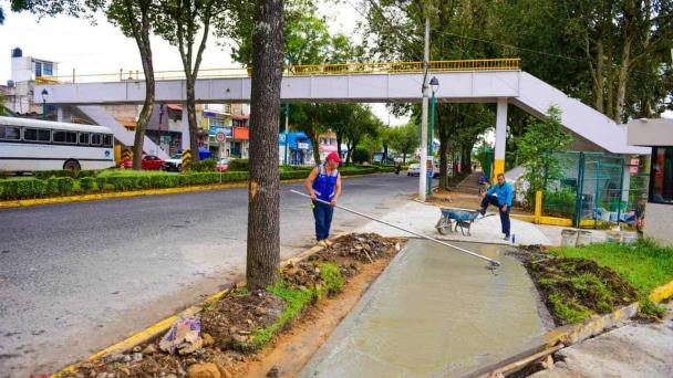 Este S Bado Inicia Demolici N De Puente Peatonal En Avenida Xalapa