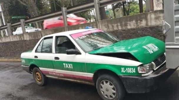 Taxista Choca Contra Una Camioneta En La Avenida L Zaro C Rdenas De Xalapa