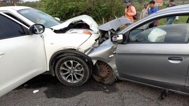 Brutal Choque En Carretera A Las Barrillas Deja Dos Heridos