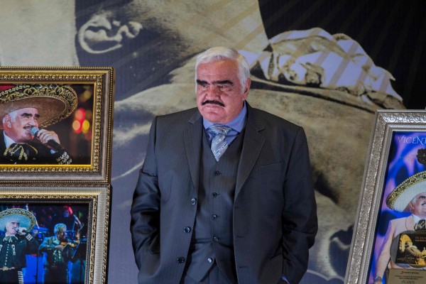 Pintor de brocha gorda, mesero y albañil, los anteriores oficios de Vicente Fernández