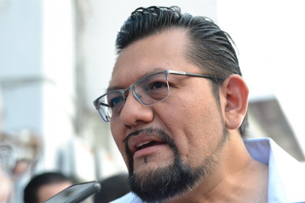 Veracruz no debe seguir sumergido en el terror: Enrique Cambranis