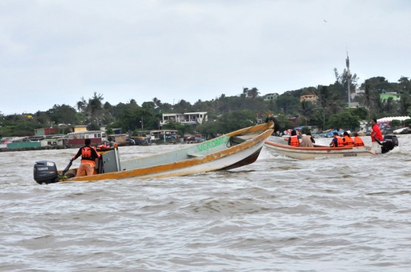 Pescadores de Coatza rechazan participar en tráfico de migrantes, aseguran