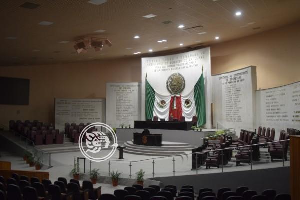 Avala Congreso solicitudes de licencia de 3 diputados y 1 alcalde