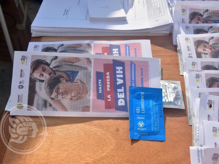 Coatza VIHVE regalará más de 3 mil condones