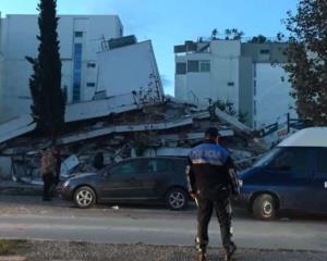 Sismo magnitud 6.4 azota Albania, se reportan graves daños