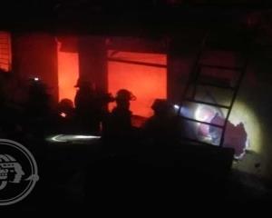 Se incendia taller abandonado en la colonia Benito Juárez