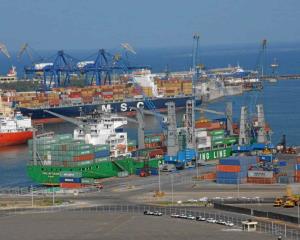 Saturación en puertos amenaza el Buen Fin