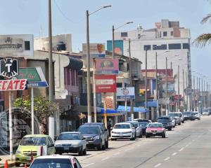 Pasa Veracruz a semáforo naranja en COVID-19; reabrirán negocios
