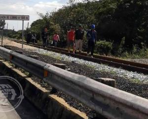 En su paso por el sur, migrantes evitan trasladarse en tren