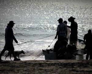 Pescadores amenazan con bloquear el recinto portuario en Veracruz