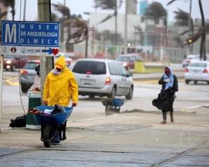 Alerta gris por FF 42 en el sur de Veracruz; habrá lloviznas y fuertes vientos
