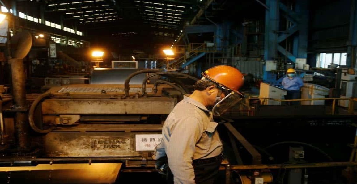 Producción industrial en México cae un 9% anual en agosto