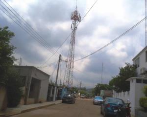 Advierten con derribar antena de telefonía en San Pedro Soteapan