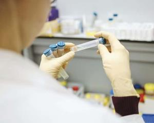 UNAM trabaja en desarrollo de vacuna y tratamiento contra COVID-19