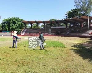 Dimude muestra de trabajo diario para el deporte en Coatzacoalcos