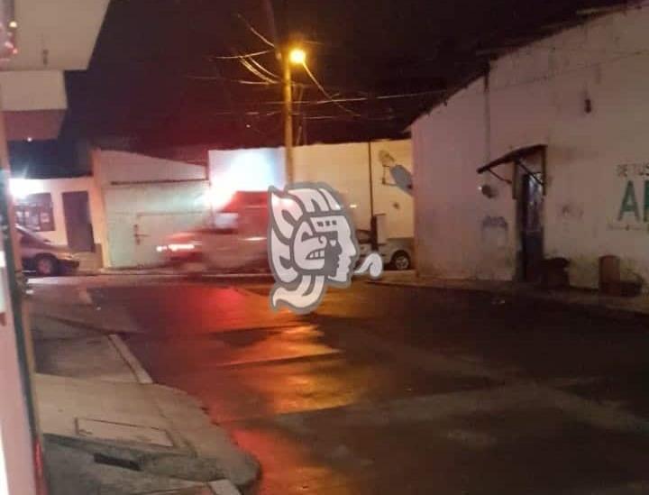 Ebrio le dispara a mujer policía en Coatepec