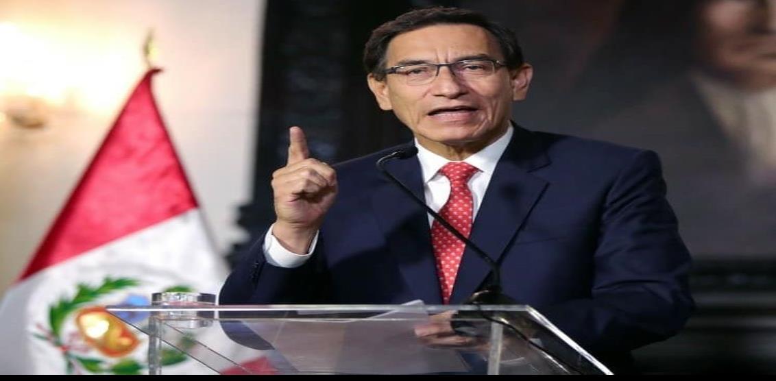 Congreso de Perú aprueba solicitud para remover al presidente Vizcarra