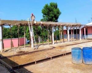 Avanzan obras de infraestructura educativa en zona rural de Minatitlán