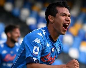 ‘Chucky’ Lozano anotó doblete con el Napoli