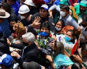 Evo Morales vuelve a Bolivia a casi un año de su exilio