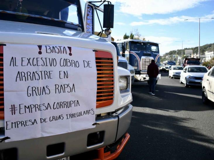 Amotac truena contra abusos de grúas en Veracruz