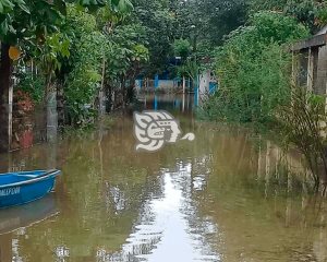 Más de 2 mil viviendas de Minatitlán siguen bajo el agua
