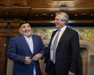 Presidente de Argentina decreta 3 días de luto por muerte de Maradona