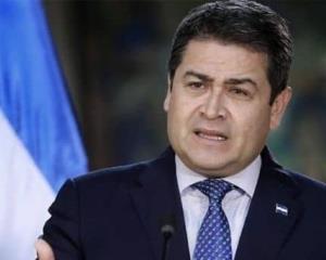 Fiscales de EU acusan al presidente de Honduras de proteger a narco