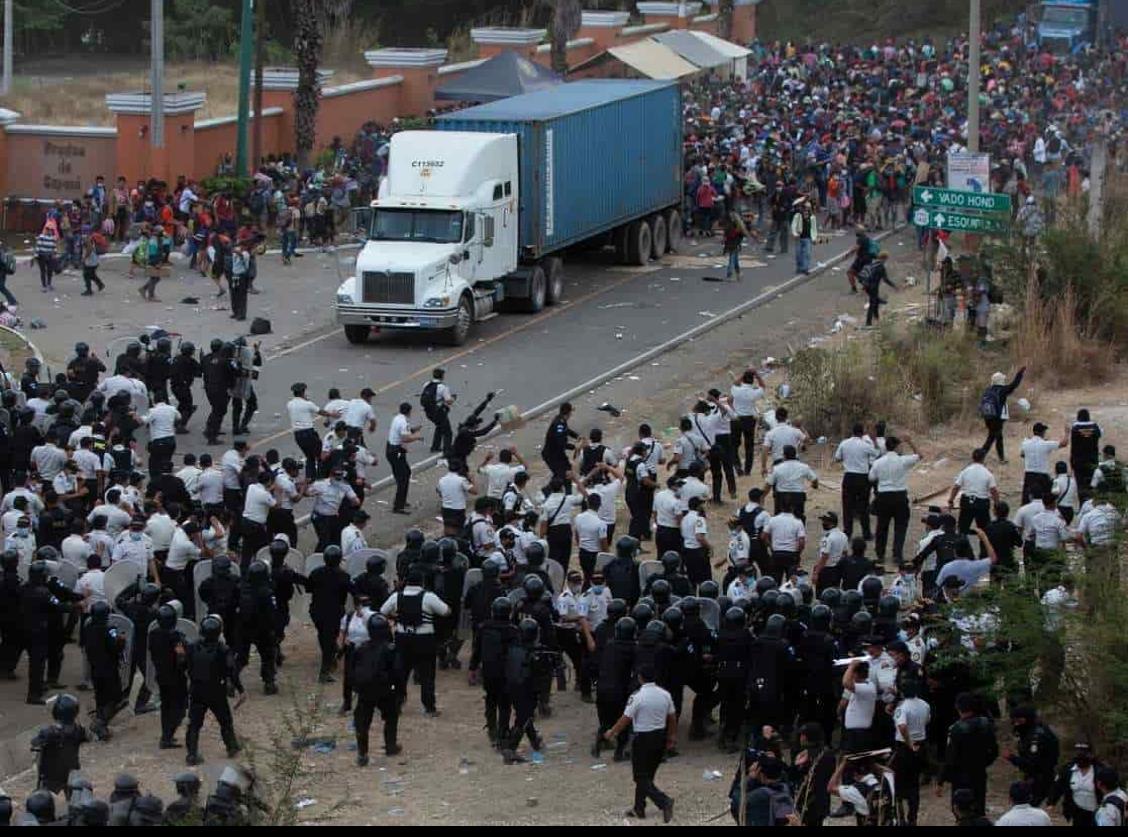 Dispersa Guatemala caravana migrante hondureña y libera carretera