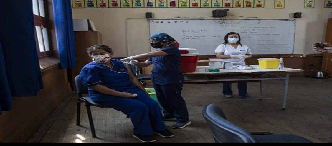 Chile vacuna contra covid a dos millones en sólo 9 días