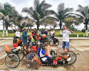 En el Sur de Veracruz cuidan a cicloviajeros