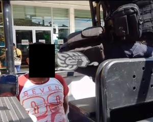 Someten a ladrón en Minatitlán tras arrebatar bolsa a una joven