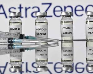 Defiende AstraZeneca su vacuna tras pruebas clínicas exitosas en EU