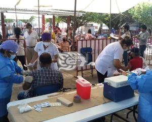 Hasta el lunes, seguirá vacunación vs covid en Xalapa
