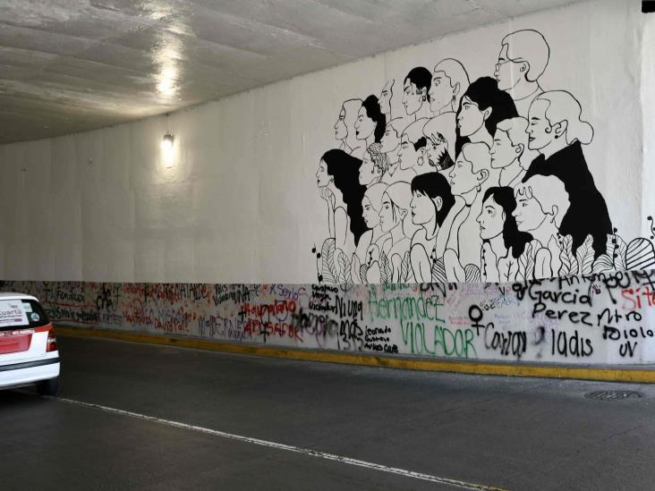 Así luce el mural feminista del viaducto en Xalapa