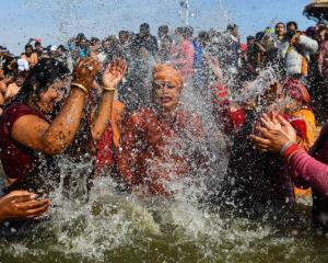 Un millón de personas abarrota festival en India sin medidas covid