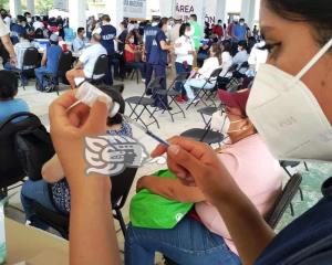 Hasta el martes retomarán vacunación covid en Veracruz