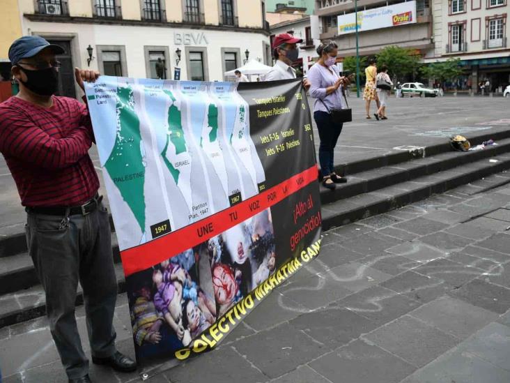En Xalapa, colectivo Mahatma Gandhi protesta vs genocidio en Palestina