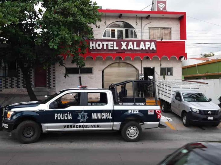 Se registra intensa movilización tras supuesto secuestro virtual en Hotel de Veracruz