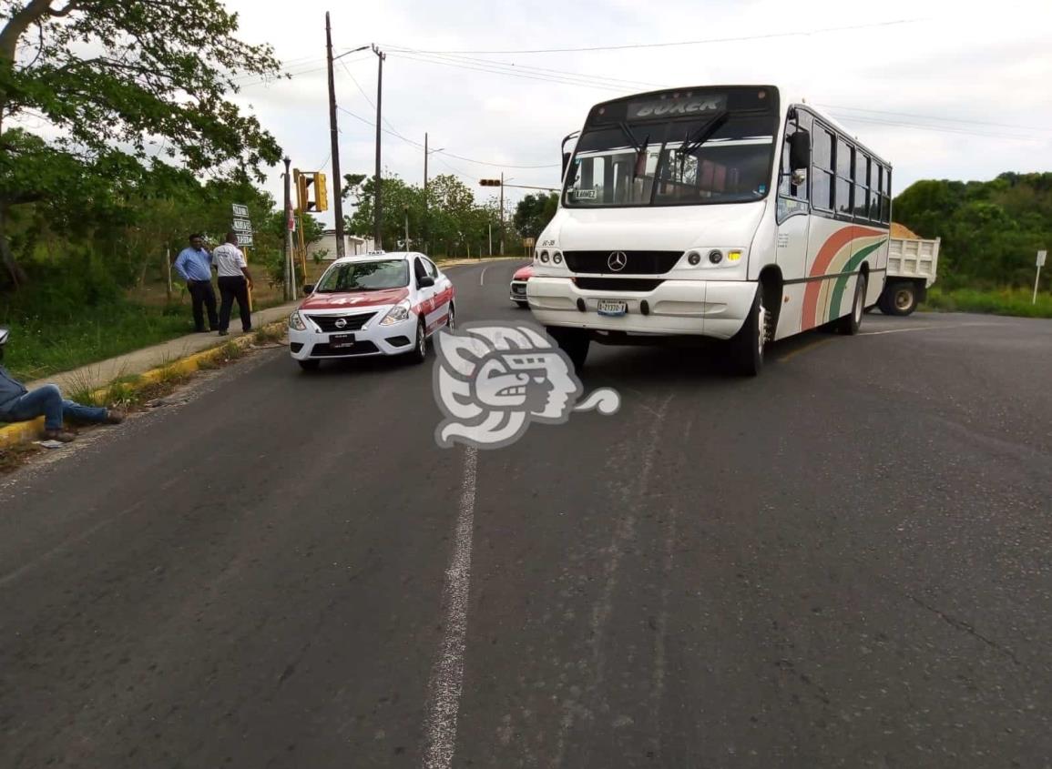 Motociclista fue embestido autobús transpersonal en Nanchital