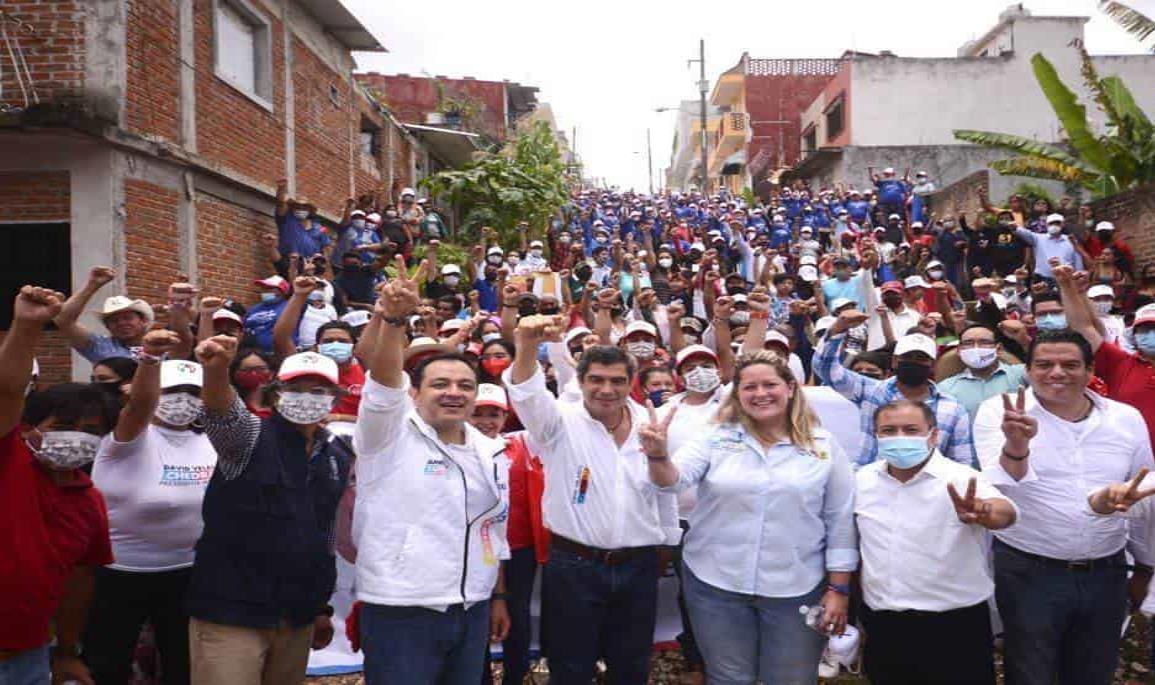 Contagios llevan a Xalapa a naranja y candidatos no acatan medidas sanitarias