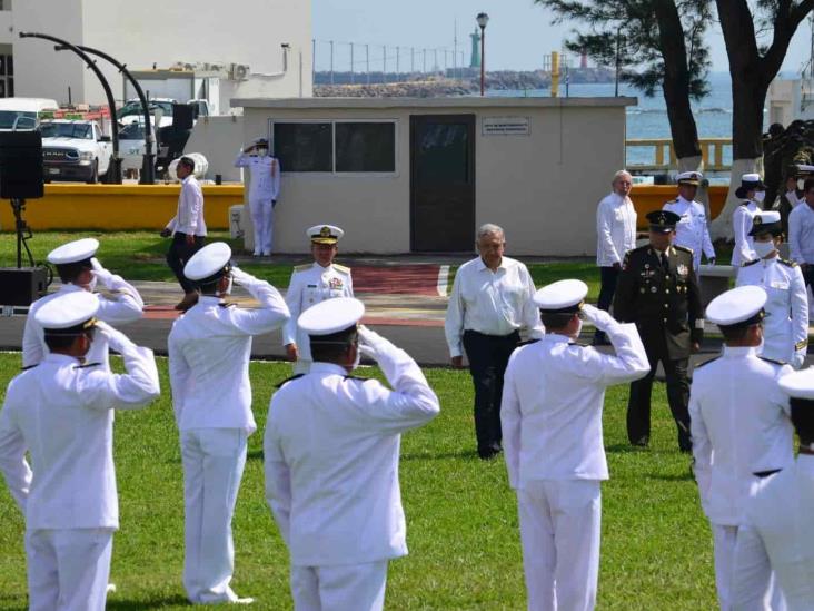 AMLO: Marina enfrentará introducción de drogas a los Puertos