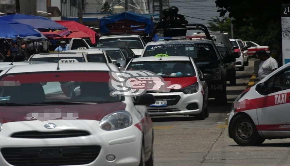Otra víctima de delincuentes en taxi, relata violento robo en Coatza