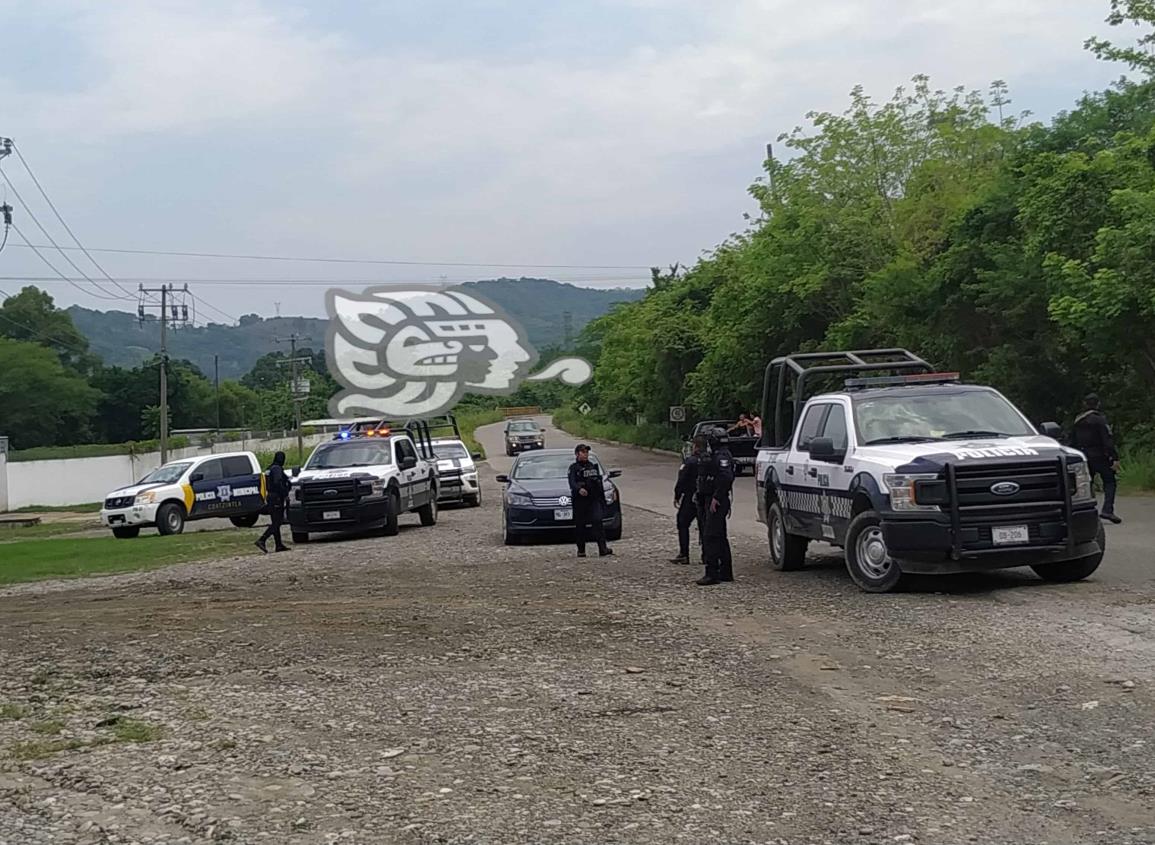 Detienen a comandante de la policía de Coatzintla; acusan compra de votos