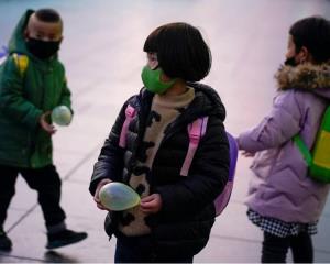 China, primer país que vacunará a niños pequeños contra Covid-19